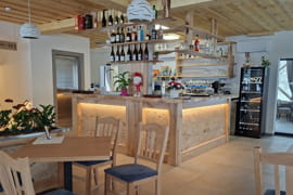 gostisce jezersko ob plansarskem jezeru