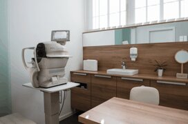 optika mesec