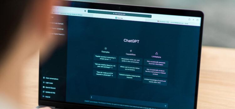 ChatGPT: koristi in tveganja za vaše podjetje